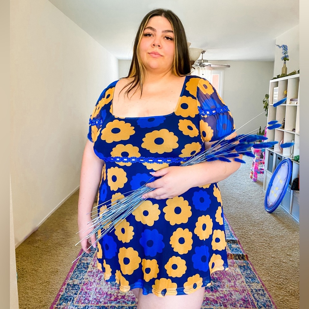 🌼💙Floral yellow & blue baby doll mini dress Delia’s plus size